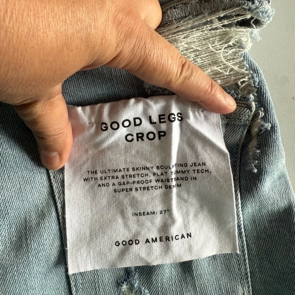 Good American high-rise skinny jeans with distressed knees and raw hem Size 2/26